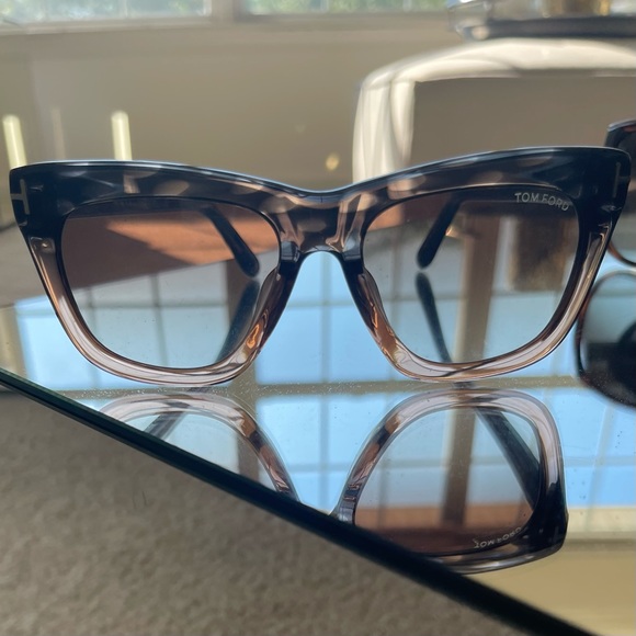 Tom Ford *New* 55 Grey/Peach worn once - Picture 1 of 6